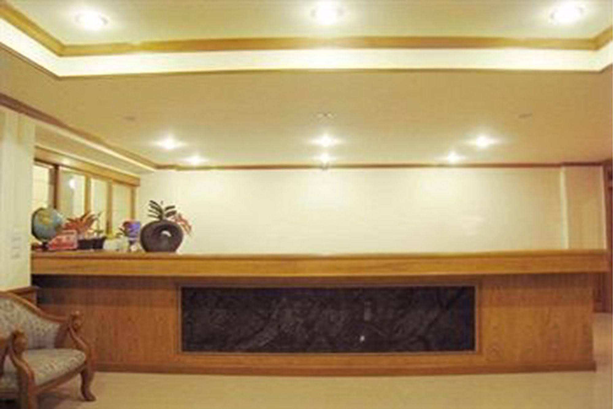 拉斐尔大厦曼谷机场酒店 外观 照片